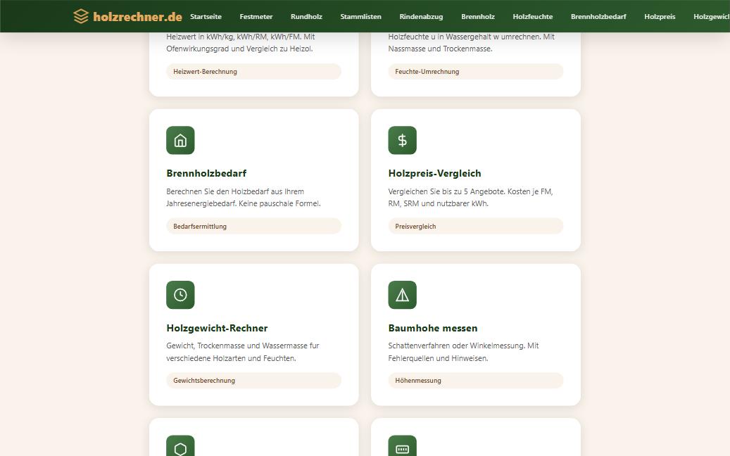 Rechnerübersicht auf holzrechner.de mit Karten für Festmeter, Rundholzvolumen und weitere Werkzeuge